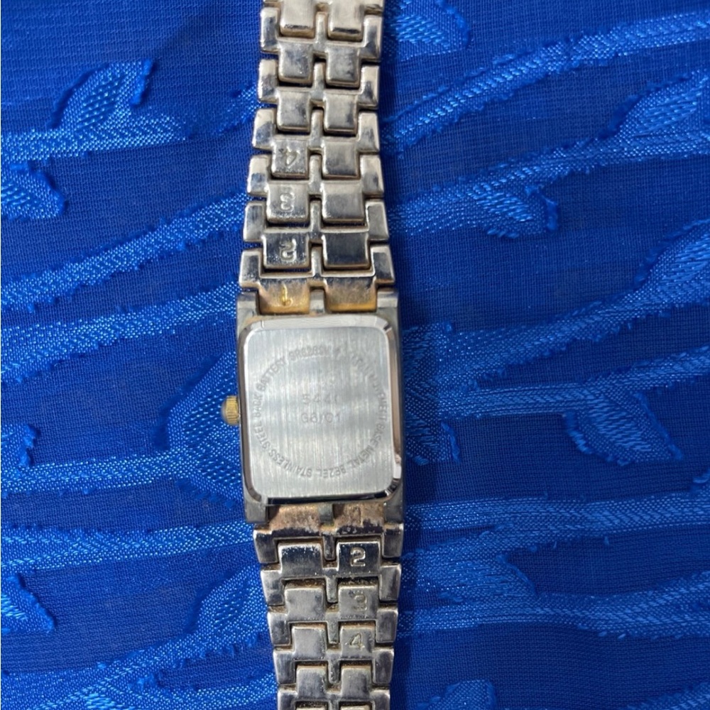 Women’s Watch - Picture 3 of 5